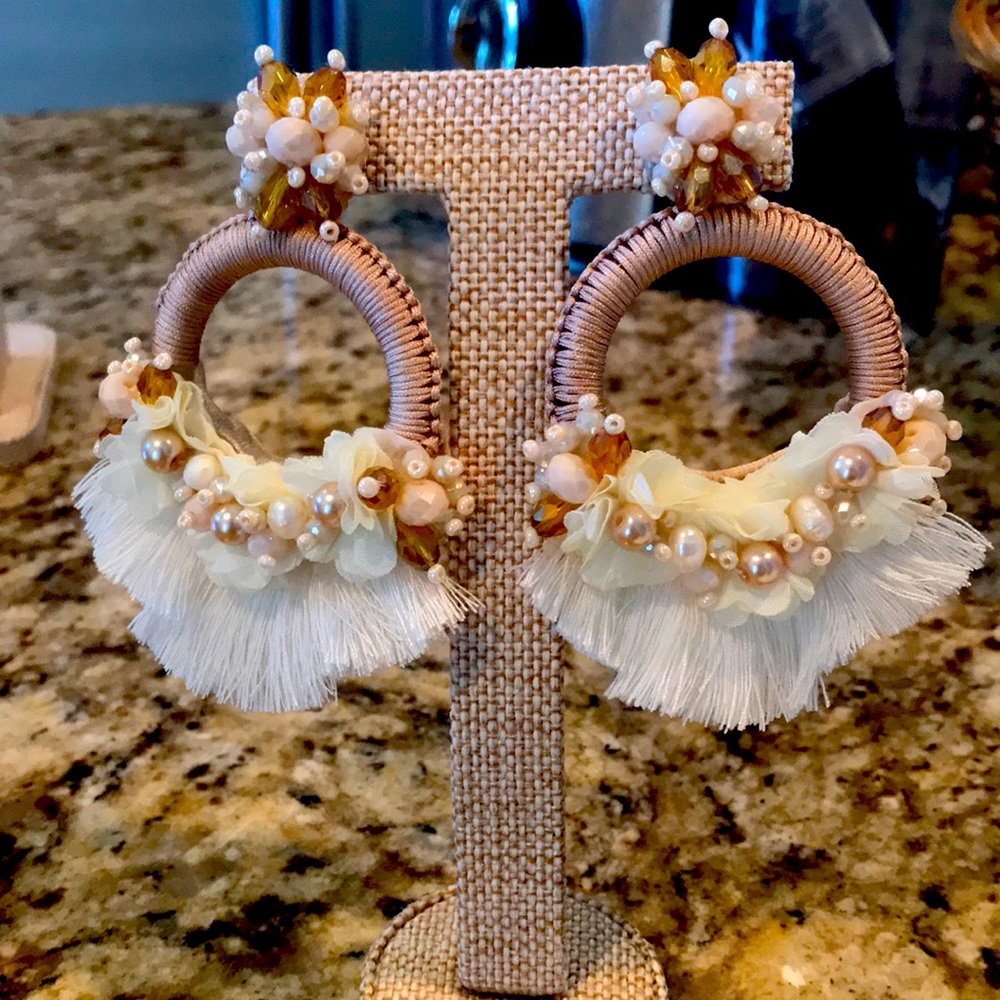 Earing beautiful